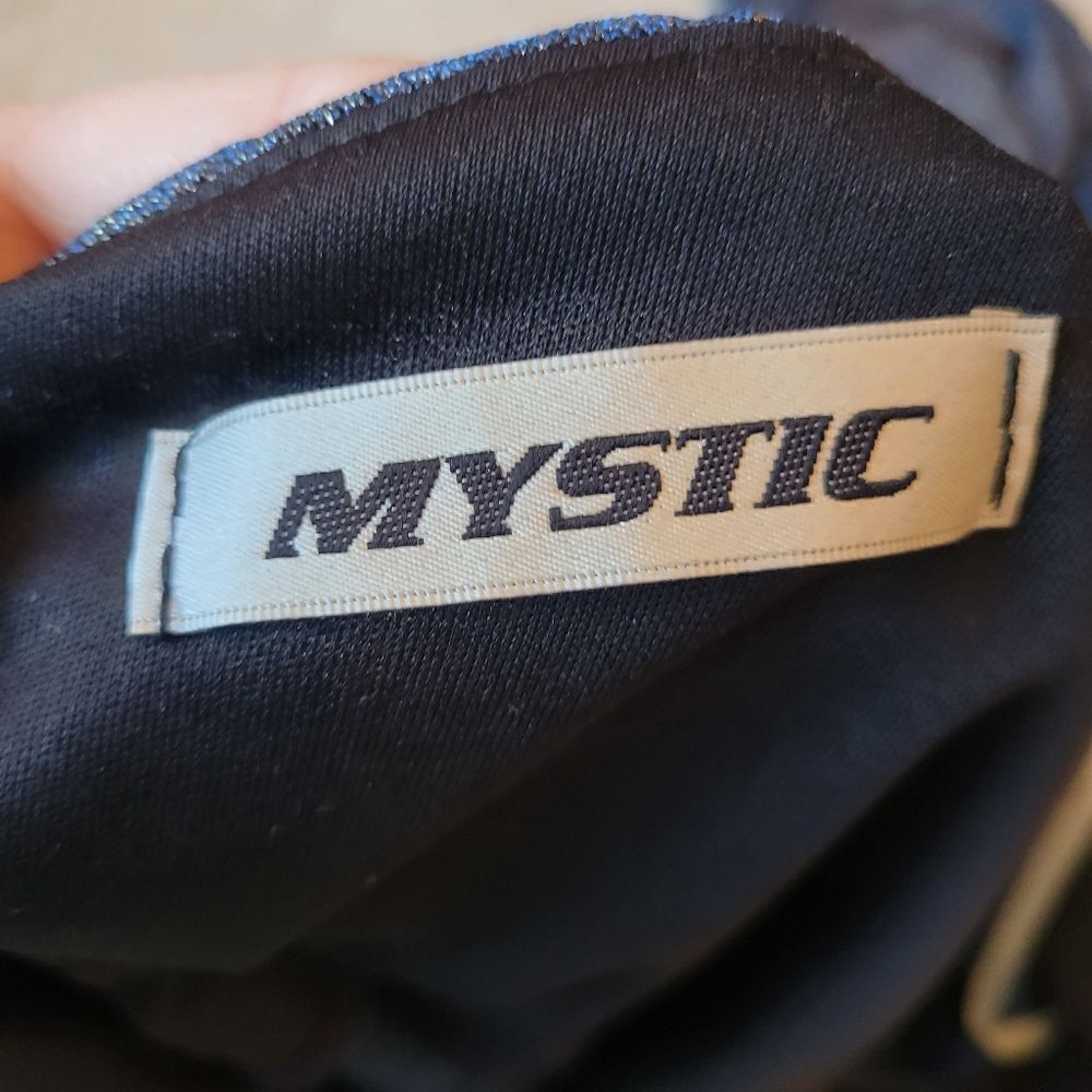 Mystic One Shoulder Metallic Dress - Picture 5 of 6